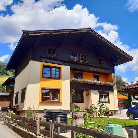 Pension Zu Hause Уттендорф Экстерьер фото
