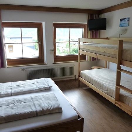 Pension Zu Hause Уттендорф Экстерьер фото