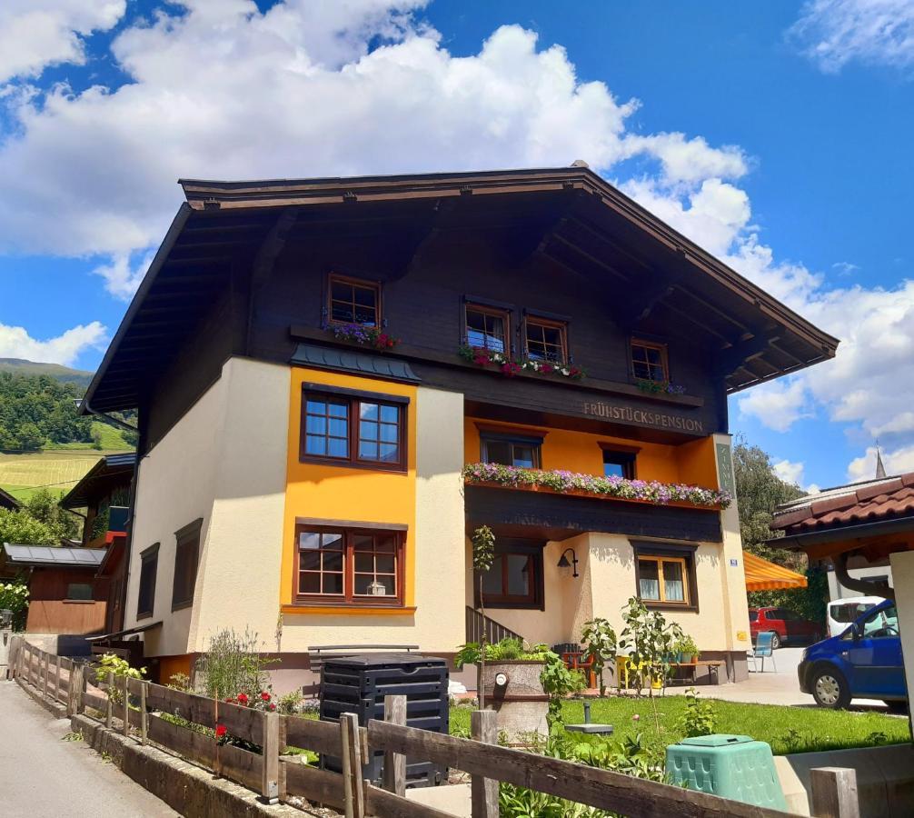 Pension Zu Hause Уттендорф Экстерьер фото