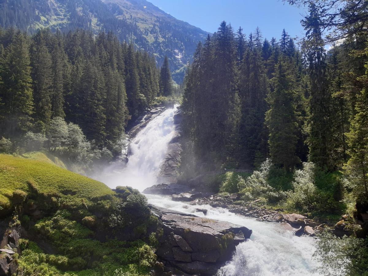 Pension Zu Hause Уттендорф Экстерьер фото