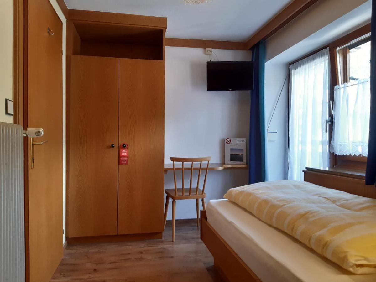 Pension Zu Hause Уттендорф Экстерьер фото